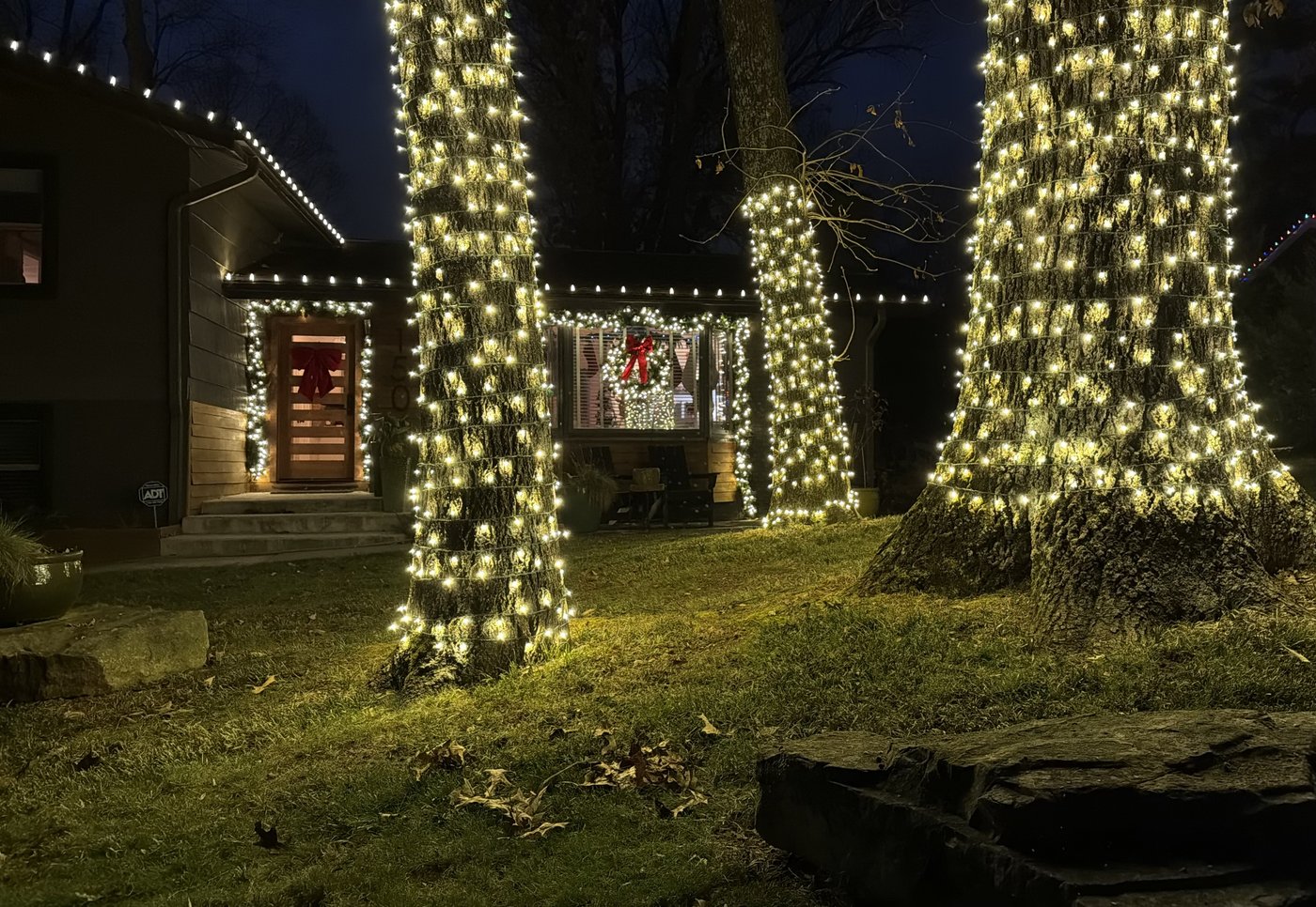 Lit wreath example